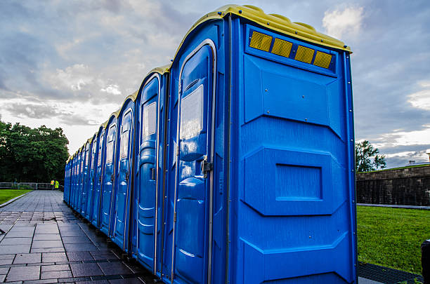 Best Porta potty rental near me  in Trenton, IL